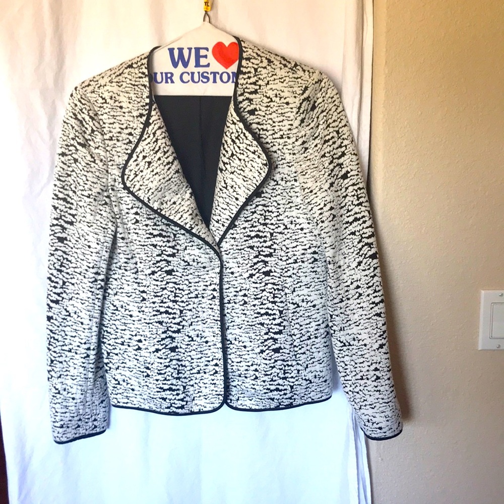 Women’s Blazer